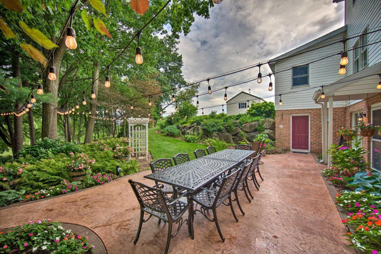 Charming Apartment With Yard And Beautiful Gardens! 맨하임 외부 사진